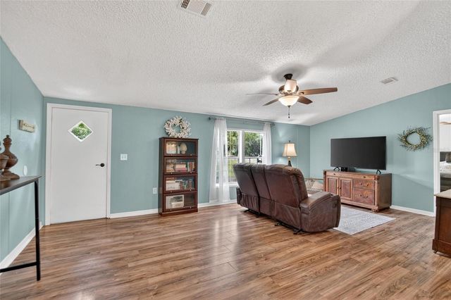 1412 UNION PACIFIC DRIVE, Plant City, FL 33566