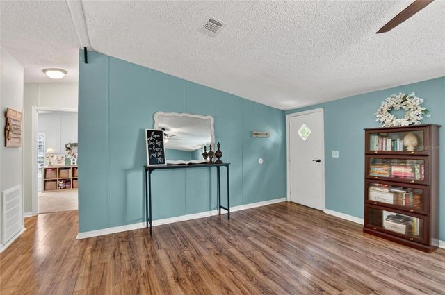 1412 UNION PACIFIC DRIVE, Plant City, FL 33566