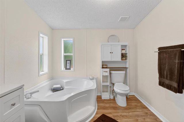 1412 UNION PACIFIC DRIVE, Plant City, FL 33566
