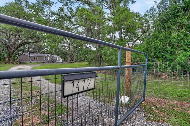 1412 UNION PACIFIC DRIVE, Plant City, FL 33566