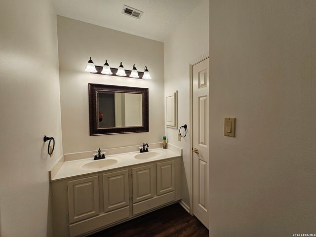 15314 Rompel Oak, San Antonio, TX 78232