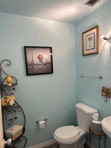 16 Vista Palm Lane 205, Vero Beach, FL 32962