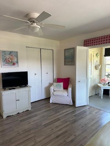 16 Vista Palm Lane 205, Vero Beach, FL 32962