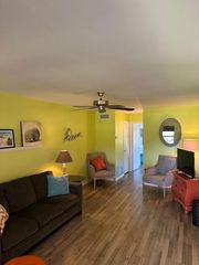 16 Vista Palm Lane 205, Vero Beach, FL 32962