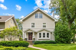 939 Ashland Avenue, Wilmette, IL 60091