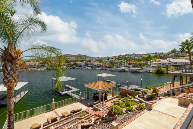 30238 Longhorn, Canyon Lake, CA 92587