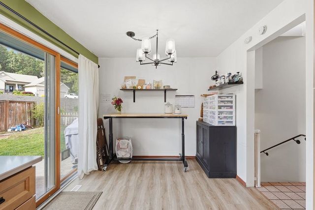 1907 W TONI RAE Dr, Spokane, WA 99218
