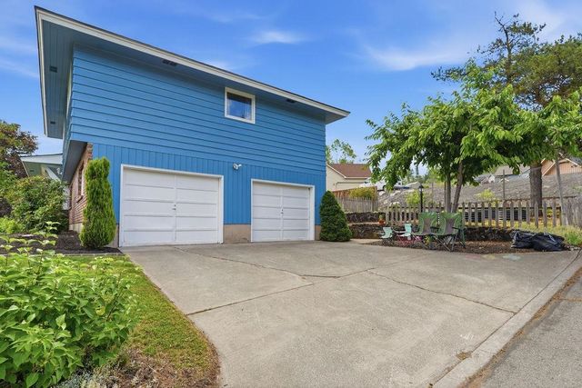 1907 W TONI RAE Dr, Spokane, WA 99218