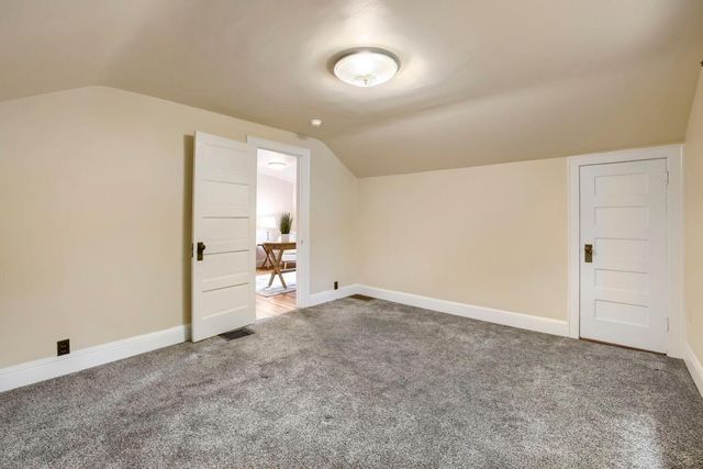 3019 W Old Shakopee Road W, Bloomington, MN 55431