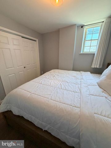 4406 BAKER ST, Philadelphia, PA 19127