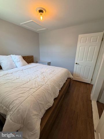 4406 BAKER ST, Philadelphia, PA 19127