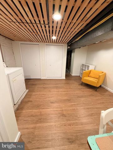 4406 BAKER ST, Philadelphia, PA 19127