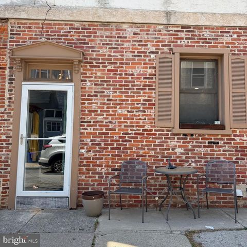 4406 BAKER ST, Philadelphia, PA 19127