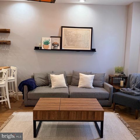 4406 BAKER ST, Philadelphia, PA 19127