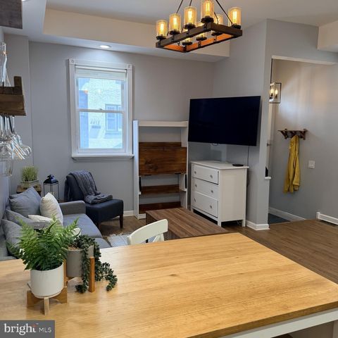 4406 BAKER ST, Philadelphia, PA 19127