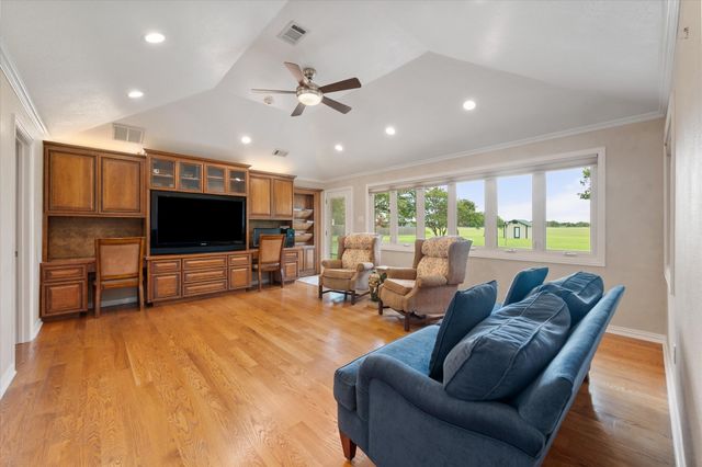 1328 Bear Creek Road, Cedar Hill, TX 75104