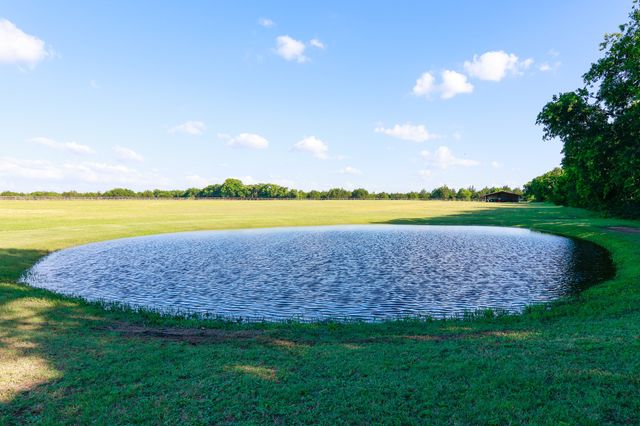 1328 Bear Creek Road, Cedar Hill, TX 75104