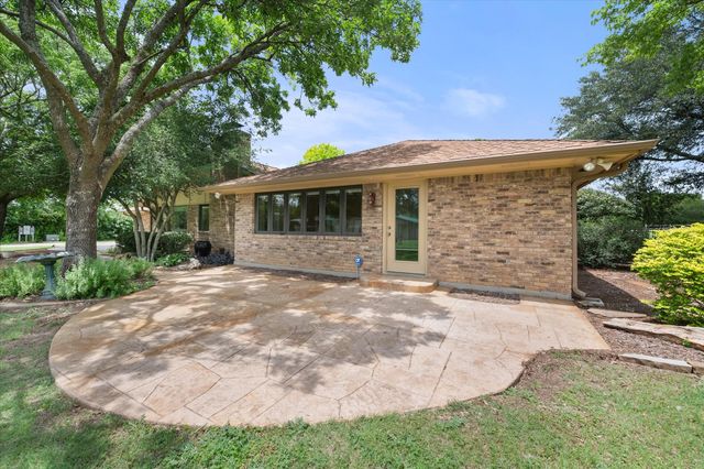 1328 Bear Creek Road, Cedar Hill, TX 75104