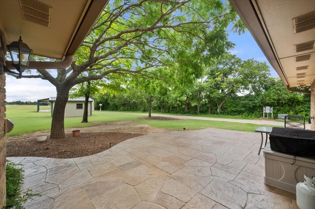 1328 Bear Creek Road, Cedar Hill, TX 75104