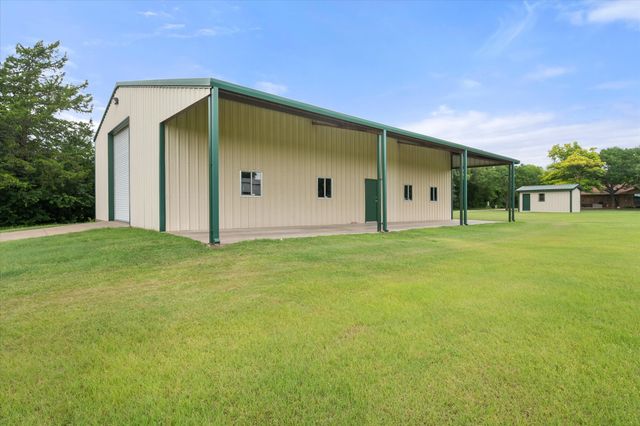 1328 Bear Creek Road, Cedar Hill, TX 75104