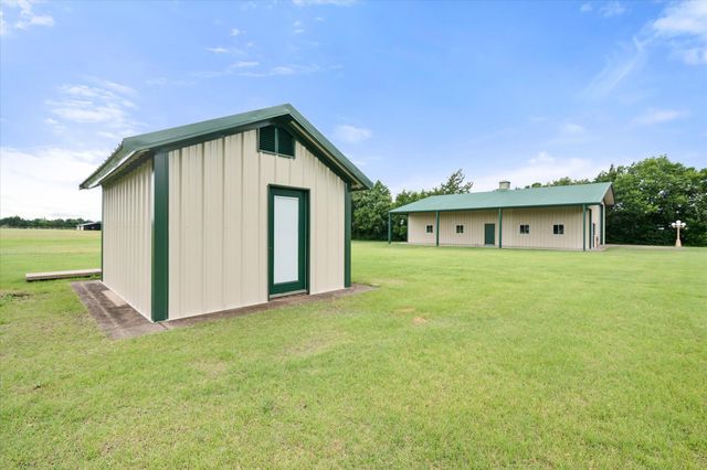 1328 Bear Creek Road, Cedar Hill, TX 75104