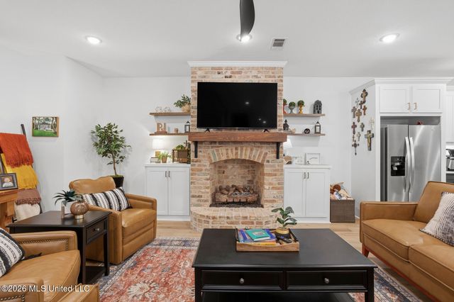 111 Colebrooke Cove, Florence, MS 39073