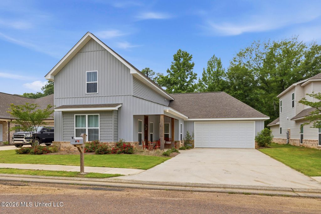 111 Colebrooke Cove, Florence, MS 39073