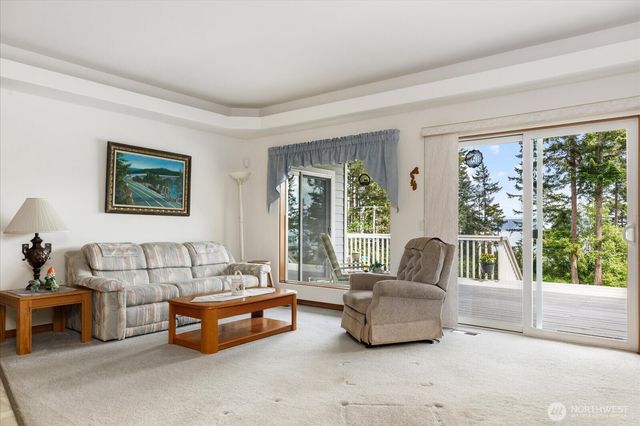 152 E Morris Road, Coupeville, WA 98239