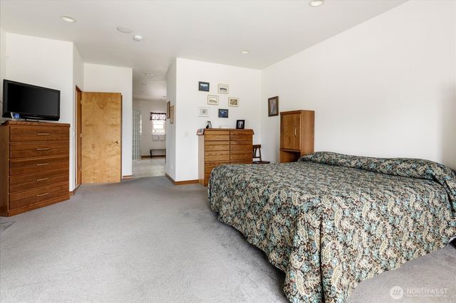 152 E Morris Road, Coupeville, WA 98239