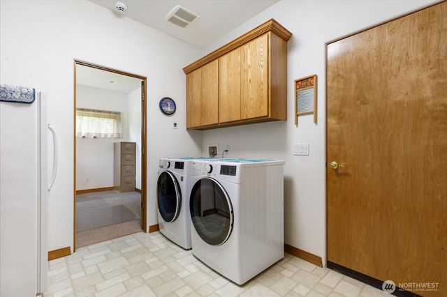 152 E Morris Road, Coupeville, WA 98239