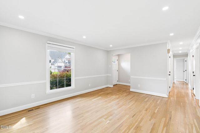 412 Pinecroft Drive, Raleigh, NC 27609