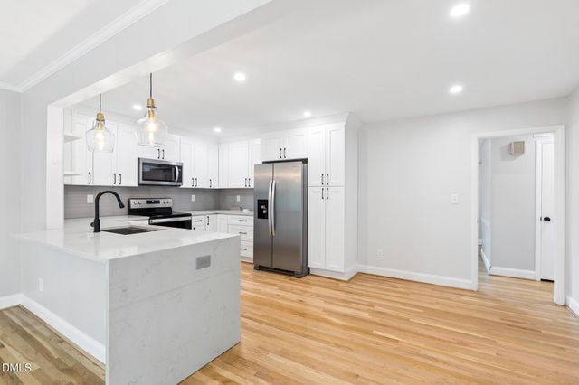 412 Pinecroft Drive, Raleigh, NC 27609