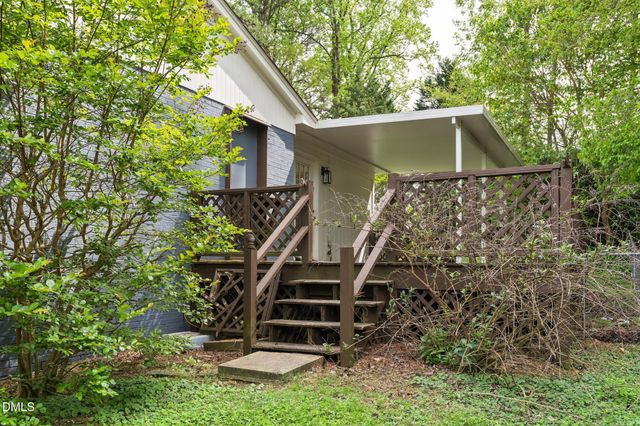 412 Pinecroft Drive, Raleigh, NC 27609