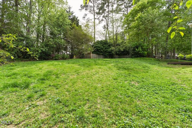 412 Pinecroft Drive, Raleigh, NC 27609