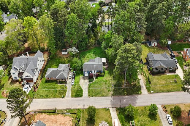 412 Pinecroft Drive, Raleigh, NC 27609