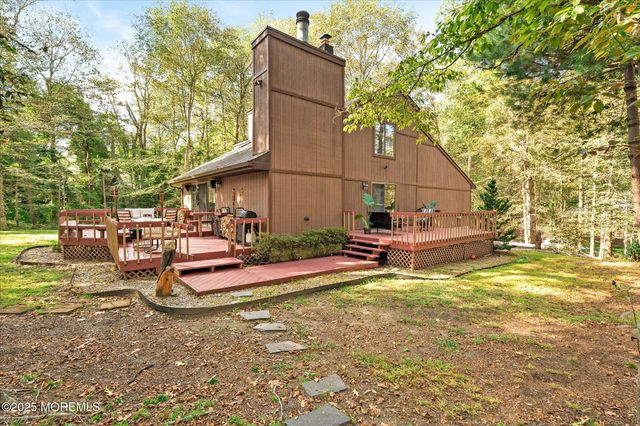 619 Hanover Drive, Wrightstown, NJ 08562