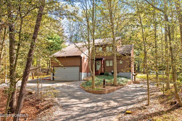 619 Hanover Drive, Wrightstown, NJ 08562