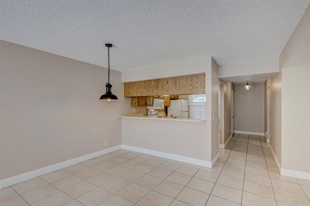 601 Sabal Ridge Circle A, Palm Beach Gardens, FL 33418
