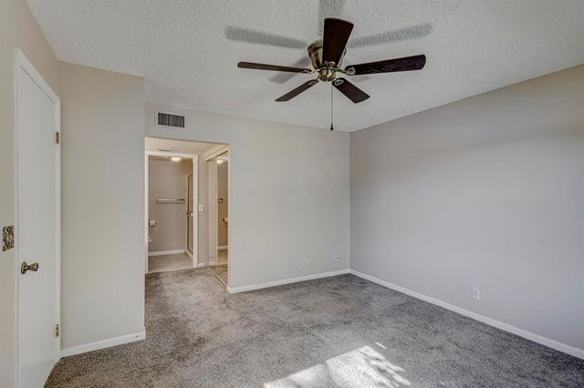 601 Sabal Ridge Circle A, Palm Beach Gardens, FL 33418