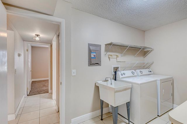 601 Sabal Ridge Circle A, Palm Beach Gardens, FL 33418