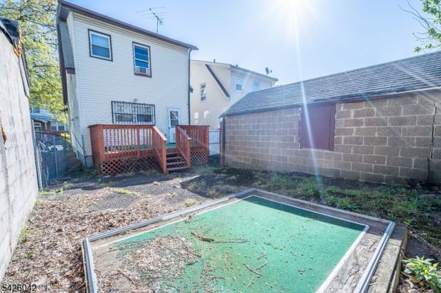 26 Scofield St, Newark City, NJ 07106