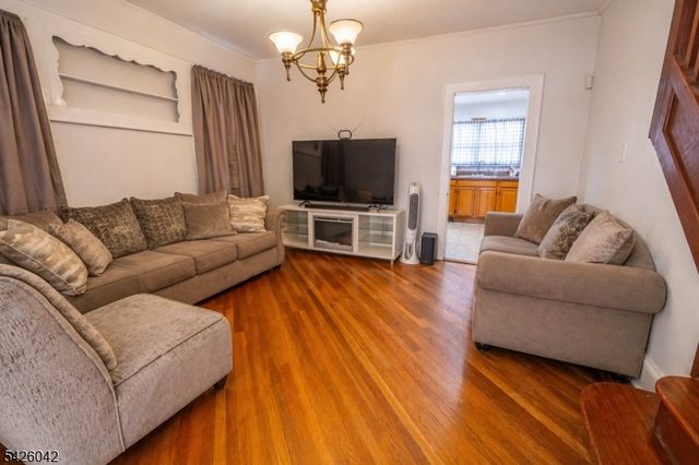 26 Scofield St, Newark City, NJ 07106