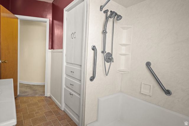 125 S CENTER ST, Elsinore, UT 84724