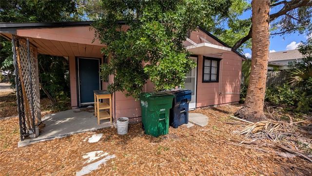 2801 W CLEVELAND STREET, Tampa, FL 33609