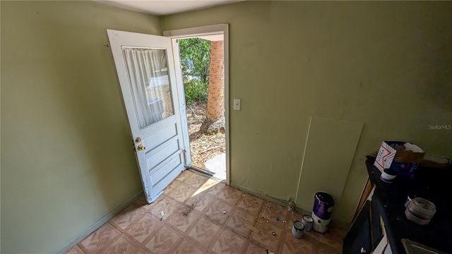 2801 W CLEVELAND STREET, Tampa, FL 33609