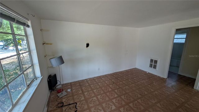 2801 W CLEVELAND STREET, Tampa, FL 33609