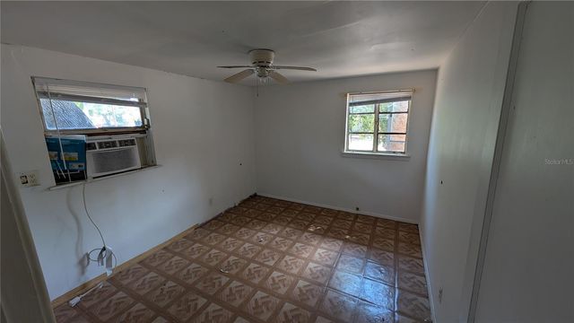 2801 W CLEVELAND STREET, Tampa, FL 33609