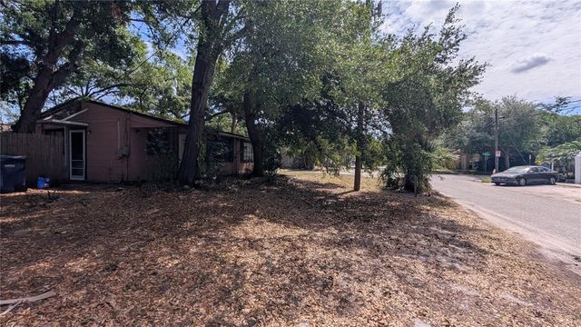 2801 W CLEVELAND STREET, Tampa, FL 33609