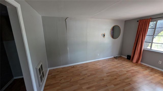 2801 W CLEVELAND STREET, Tampa, FL 33609