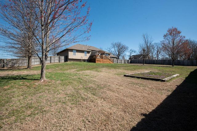7400 W Farm Road 84, Willard, MO 65781